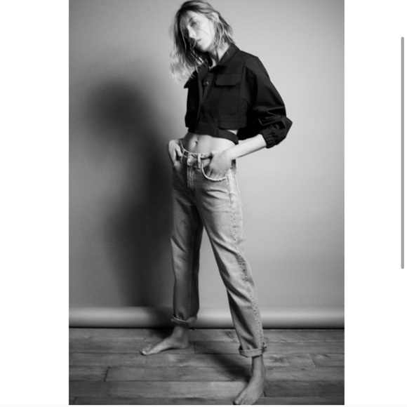 Cut out Cropped Shirt Size S  NWT - Picture 2 of 6